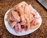 Foto del paso 1 de la receta: Bastones de pollo agridulce