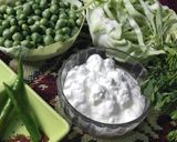 A picture of step 1 of Cabbage and Green Pea Raita.