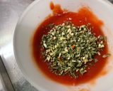 Une image de l'étape 4 de Roulades de porc à la tomate, herbes aromatiques et feta.