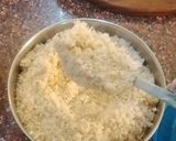A picture of step 1 of Coconut Lobongo Lotika.