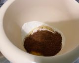 Une image de l'étape 4 de Gâteau bicouche croustillant fondant aux pommes et amandes.