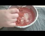 Foto langkah ke 4 dari resep Cup cake Red Velvet resep by tintinrayners.