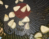 Foto del paso 2 de la receta: Bacalao skrei con salsa de tomate y habitas tiernas
