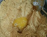 A picture of step 5 of Sattu Ladoo.
