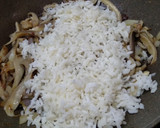 Foto del paso 3 de la receta: Arroz con setas