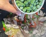 Φωτογραφία βήματος 2 της συνταγής Ριγκατόνι με κοτόπουλο και ελαφριά κρέμα