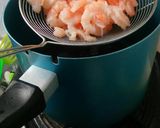 Foto langkah ke 5 dari resep Kentang Udang Sosis Balado.