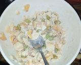 A picture of step 2 of Fruits creamy salad.