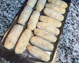 صورة لخطوة 3 من وصفة أصابع البطاطس بالموتزاريلا 🥔