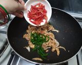 A picture of step 4 of Chicken Roll With Liquid Dough.