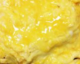 A picture of step 4 of Easy Fluffy Omurice with Demi-Glace Sauce.
