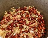 Foto del paso 3 de la receta: Guiso económico de fideos con porotos colorados