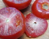 Foto del paso 2 de la receta: Tomates rellenos! (Veganos)