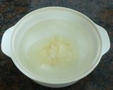 冰糖銀耳梨子湯的食譜步驟1照片