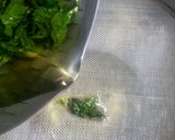 A picture of step 4 of Easy Mint and White Wine Jelly.