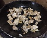 Foto langkah ke 5 dari resep Ayam Buncis Tumis Mentega.
