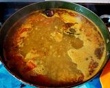 A picture of step 5 of Niramish Macher Jhol.