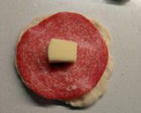 Foto del passaggio 8 della ricetta Danubio salato con salame ungherese e provola 👩‍🍳