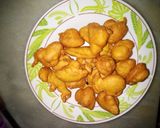 A picture of step 5 of Baghari dahi phulkiyan.