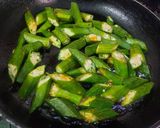 A picture of step 1 of Bhindi Masala.