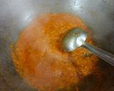 A picture of step 4 of Dahi masala gobhi.