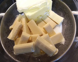 Foto del paso 2 de la receta: Mousse de chocolate blanco con frutos rojos