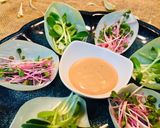 Hình bước làm 1 của món Salad rau mầm