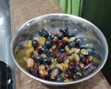 Foto del paso 1 de la receta: Budín Integral de Chocolate y Frutas sin Azúcar ni Manteca