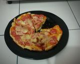 Foto langkah ke 7 dari resep Pizza sosis simple 😁😍😘.