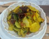 A picture of step 5 of Potato with spring onion.