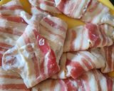 Baconbe tekert csirkemell, sült krumplival és tzatzikival recept fázis 1 fotója