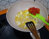 Foto langkah ke 3 dari resep Indomie Nyemek mix Daun Gingseng Jawa.