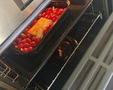 Une image de l'étape 2 de Feta, tomates et pâtes.