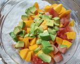 A picture of step 1 of Fruit salsa.