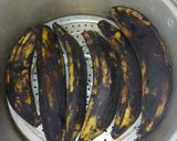 Foto langkah ke 1 dari resep Kue Nagasari Loyang.