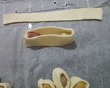 Foto del passaggio 3 della ricetta ANTIPASTI FIORI DI SFOGLIA 🏵️🌼😋