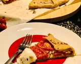 Foto do passo 11 de Galette rústica de tomate (recheada de ricota e molho verde, acompanhada de burrata)