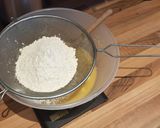 A picture of step 3 of Banana cake.
