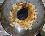 Foto langkah ke 3 dari resep Caramel Popcorn.
