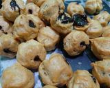 Foto langkah ke 6 dari resep Kue Sus isi coklat.