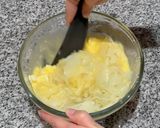 Foto del paso 4 de la receta: Tarta de queso y cebolla