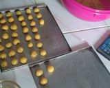 Foto langkah ke 3 dari resep Kue nastar lembut.