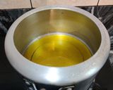 A picture of step 2 of ALOO ki TEHRI (a nice delicious one pot meal from Uttar Pradesh).