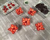 Foto del paso 4 de la receta Copas de fresas y yogur con colágeno