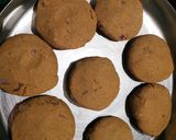 A picture of step 4 of Thalipeeth.