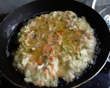 Foto langkah ke 2 dari resep Fuyunghai Kepiting ala rumahan.