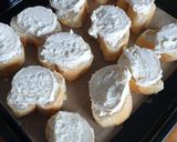 Une image de l'étape 1 de Toasts apéritifs au chèvre chaud et miel 🍯au ninja woodfire.
