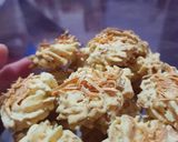 Foto langkah ke 5 dari resep Kue Sagu Keju Ekonomis.