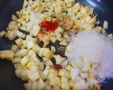 A picture of step 2 of Apple Chutney.