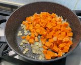 Une image de l'étape 8 de Patate douce au poivron vert et tomates sauce fruitée.